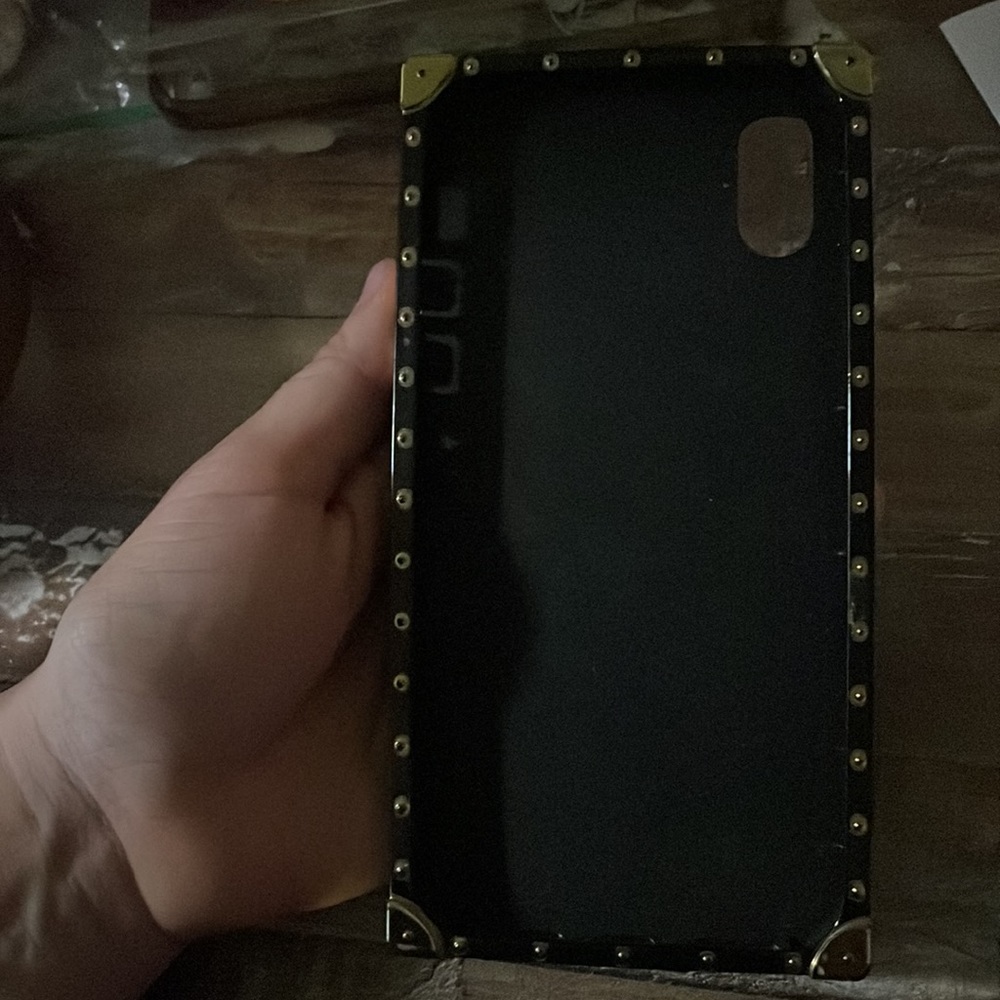 iPhone case - Picture 3 of 3